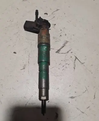 BMW X5 E70 Fuel injector 7792721 02675 3151