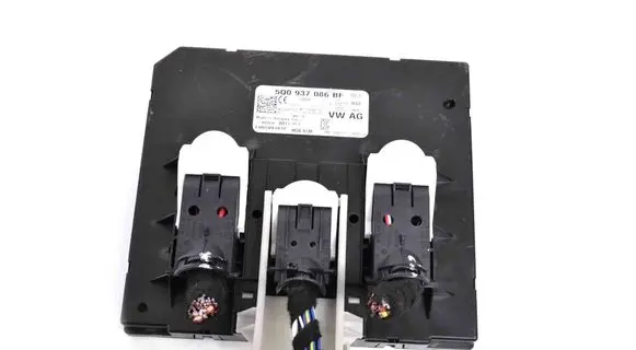 Volkswagen Golf VII Central body control module 5Q0937086BF