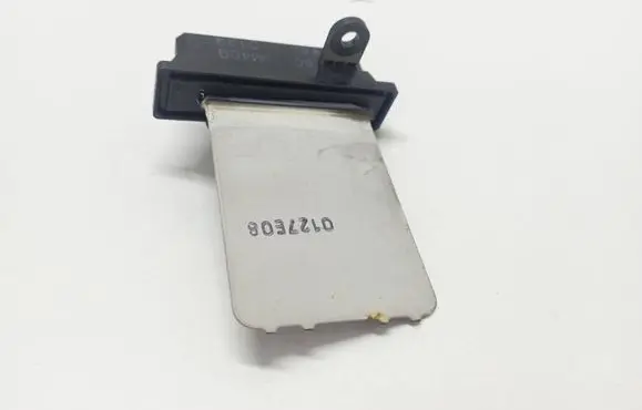 Nissan Almera Tino Heater blower motor/fan resistor 0127E08