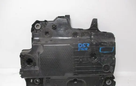 Citroen DS7 Crossback AdBlue liquid reservoir P1005917 P1005914