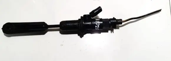 Renault Laguna II Clutch master cylinder 8200019600