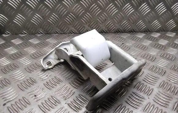 Rear door upper hinge