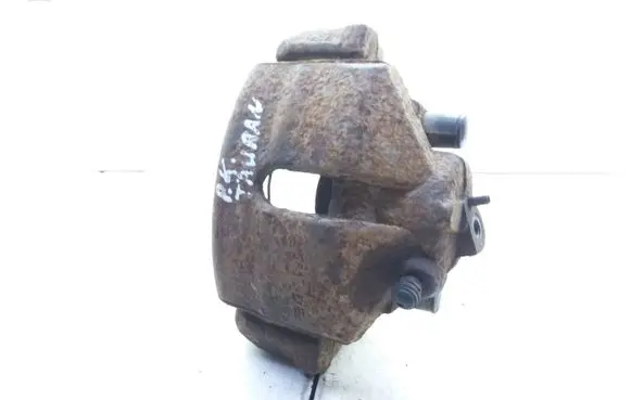 Volkswagen Touran I Front brake caliper