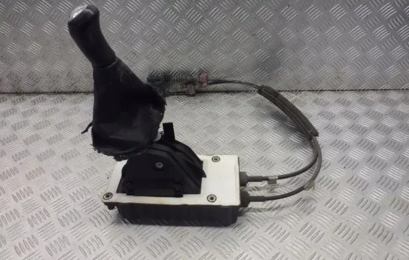 Renault Megane II Gearbox retarder lever 8200105010