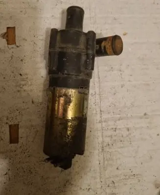Mercedes-Benz E W124 Idle control valve (regulator) 