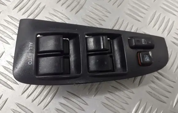 Toyota Avensis T220 Front door window switch trim 84820-051100