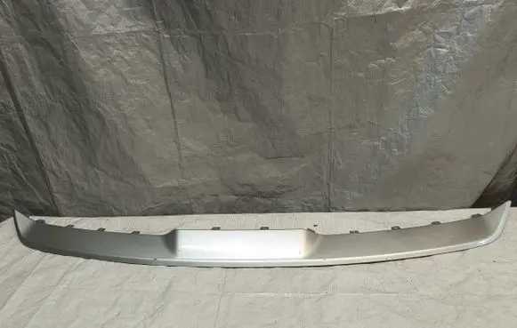 KIA Sportage Front bumper upper radiator grill 86352-R2000