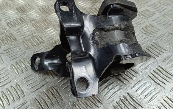 Mazda CX-9 Gearbox mount 