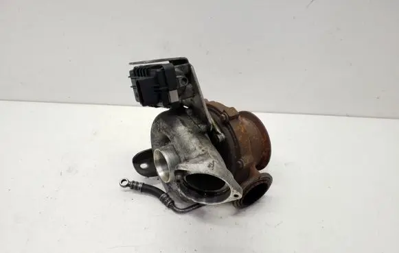 BMW 3 E92 E93 Turbo 7796311M12 GT2260V