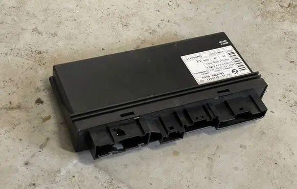 BMW 5 E60 E61 BSM Control unit 9114447 5WK49111