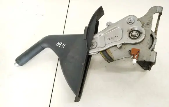 Handbrake/parking brake lever assembly