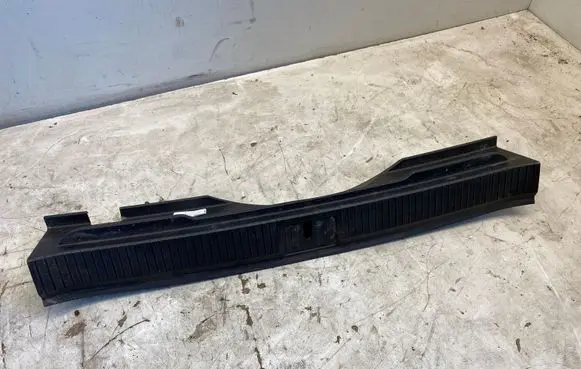 Volkswagen PASSAT B8 Trunk/boot sill cover protection 3G9863459