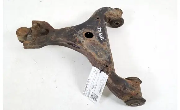Mercedes-Benz Vito Viano W639 Front lower control arm/wishbone A6393300410