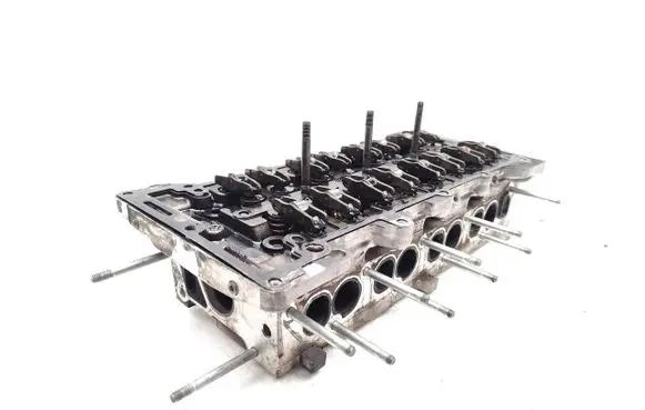 Opel Astra H Engine head 55571949