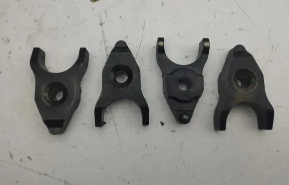Toyota Corolla E120 E130 Fuel Injector clamp holder