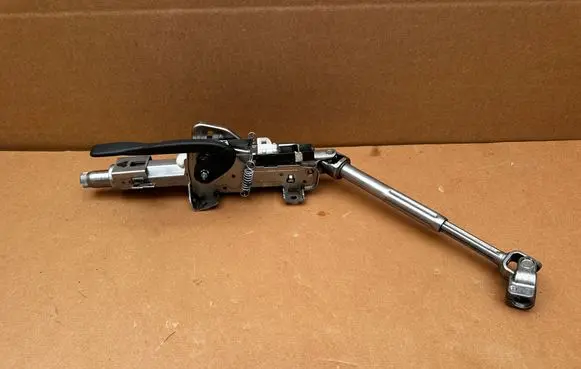 Audi Q3 F3 Steering wheel axle 5Q1419512G
