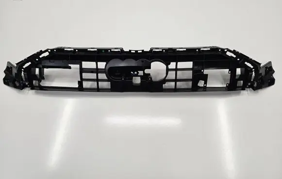Audi A6 S6 C8 4K Front bumper upper radiator grill 4K0807233A