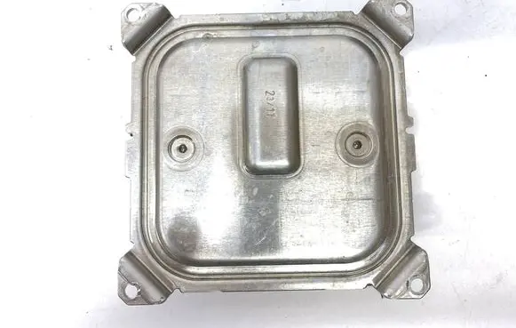Renault Clio IV LED ballast control module 260556623R A2C90665803