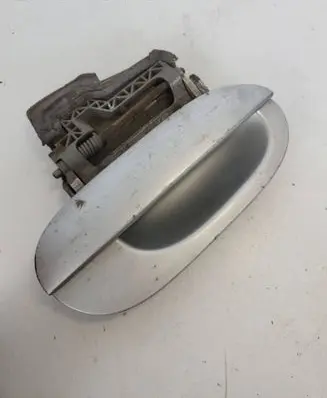 BMW 5 E39 Rear door check strap stopper 5122824565