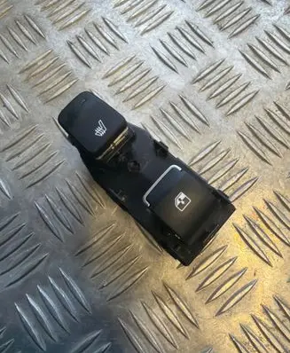 Hyundai Santa Fe Electric window control switch 93581S1100
