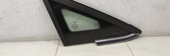 Ford Fiesta Front vent window/glass (coupe) E000255 43R00048