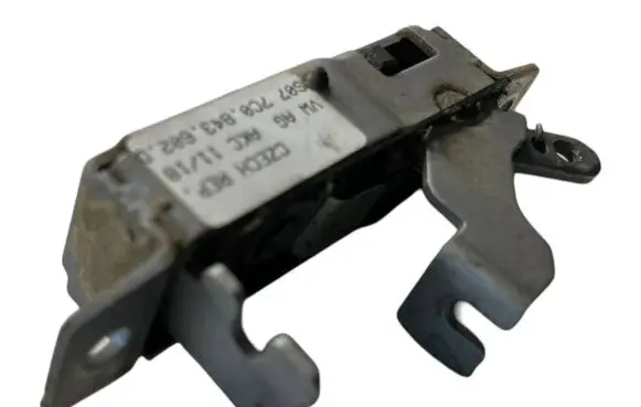 Volkswagen Crafter Rear door lock 7C0843602D
