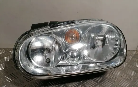 Volkswagen Golf IV Headlight/headlamp