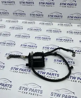 Mercedes-Benz E AMG W213 Electric battery heater 0009061505