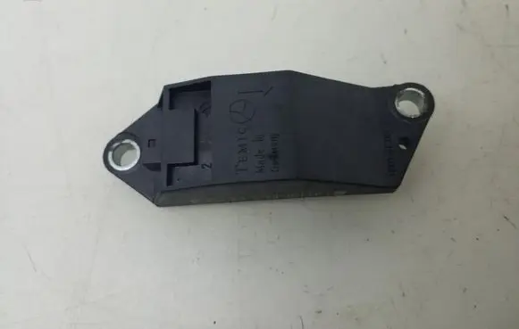 Mercedes-Benz E W211 Airbag deployment crash/impact sensor A0018209326