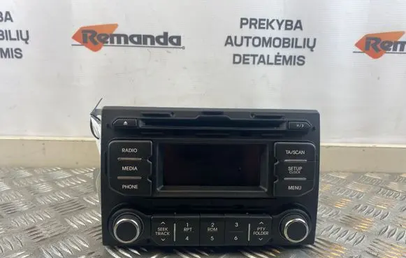 KIA Rio Radio/CD/DVD/GPS head unit 61014035 AM110IHEE