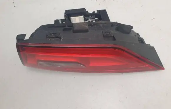 Audi A3 S3 8V Tailgate rear/tail lights 8V5945094J 1007404 81220212