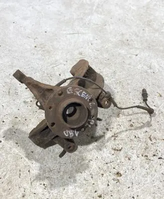 Renault Scenic II - Grand scenic II Front wheel hub spindle knuckle