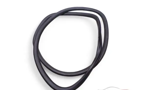 Audi A4 S4 B7 8E 8H Rubber seal rear door 8E5833721B