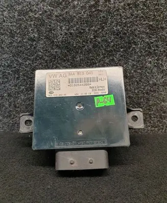 Seat Ibiza IV (6J,6P) Power management control unit 3AA919041