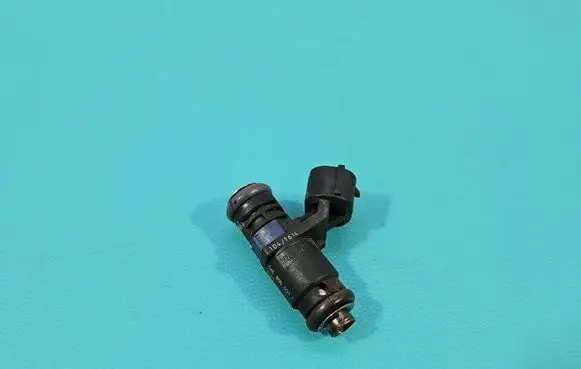 Skoda Fabia Mk3 (NJ) Fuel injector 04E906031F IMPRK1570230