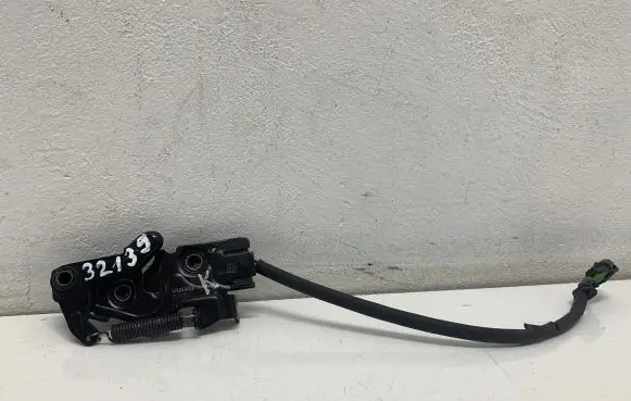 Volvo XC40 Engine bonnet/hood lock/catch 32277429LH