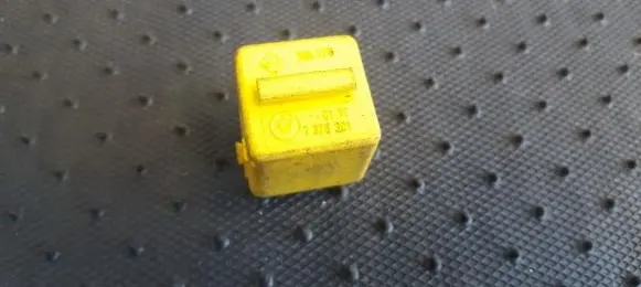 BMW 5 E34 Other relay 61311378301 61.311378301