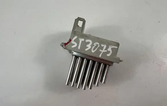 Heater blower motor/fan resistor