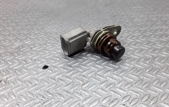 Skoda Fabia Mk1 (6Y) Camshaft position sensor 03D907601
