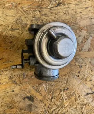 Audi A3 S3 8P EGR valve 038129637