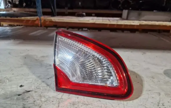 Nissan Qashqai Tailgate rear/tail lights