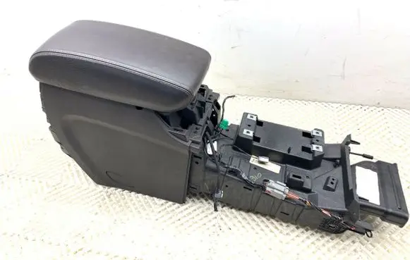 Jeep Grand Cherokee Armrest 