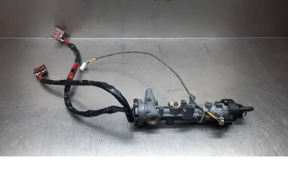 Honda CR-V Ignition lock