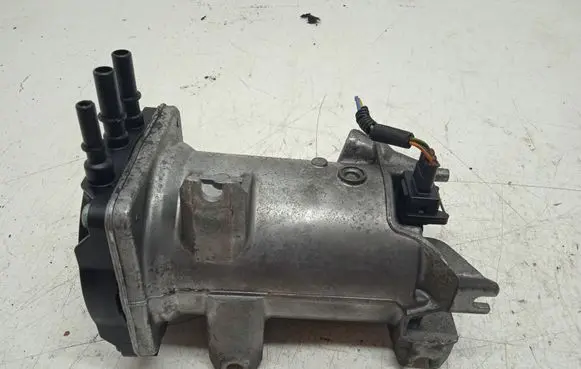 Peugeot 607 Fuel filter housing 6650473120