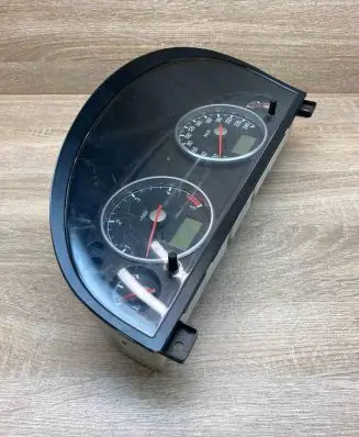 Ford Mondeo Mk III Speedometer (instrument cluster) 1S7F10849GE 1S7F10841