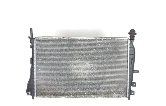 Ford Mondeo Mk III Coolant radiator 2s718005dc 2s7180342df