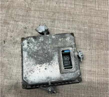Mercedes-Benz E W211 Xenon control unit/module 1307329072