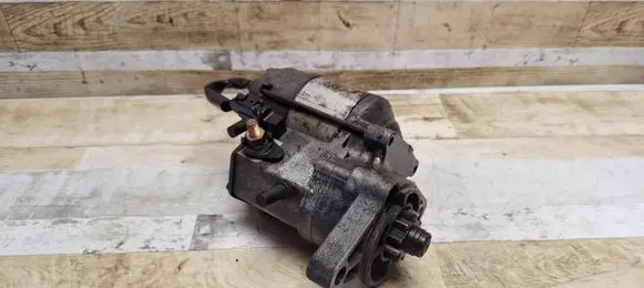 Toyota Yaris Starter motor 2810033050 4280000570