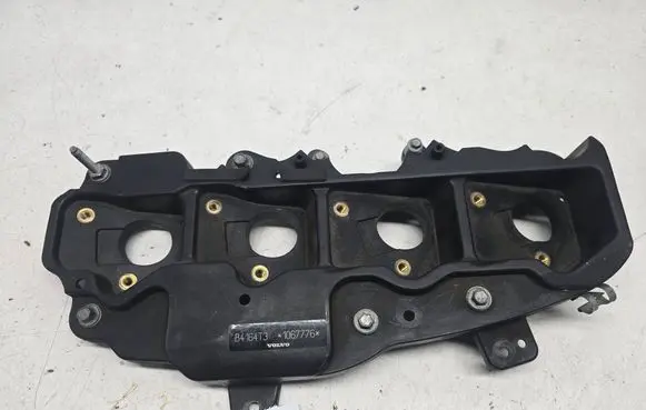 Volvo S60 Rocker cam cover BM5G12257EB