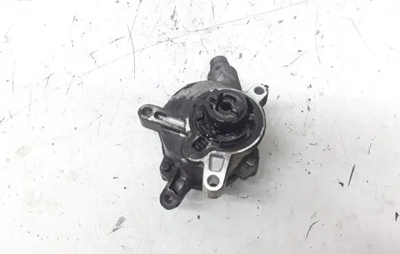 Volvo XC90 Vacuum pump 30731825